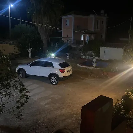 Hliannas House Сasa de vacaciones