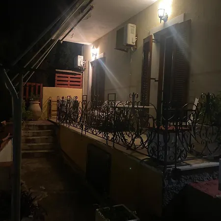 Сasa de vacaciones Hliannas House