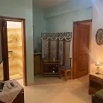 Hliannas House *