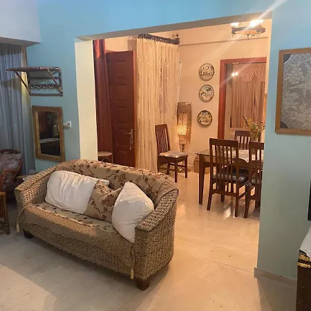 Hliannas House Nyaraló *